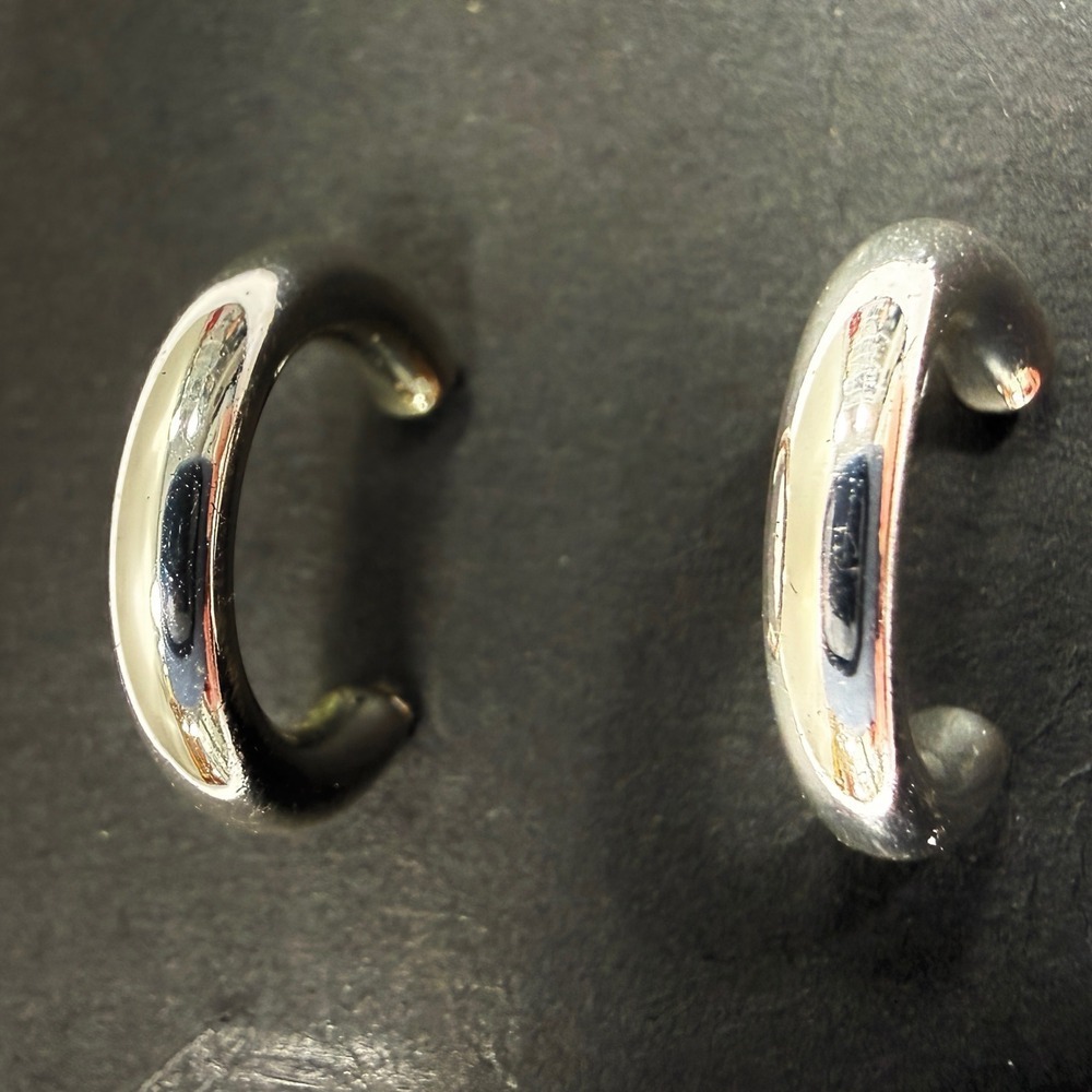 Silver tone Earrings Stud Classic Polished C Shape Shiny Post Back Womens